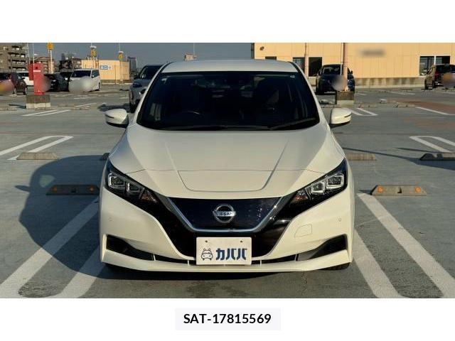 Nissan LEAF 2019-10 8434313-1