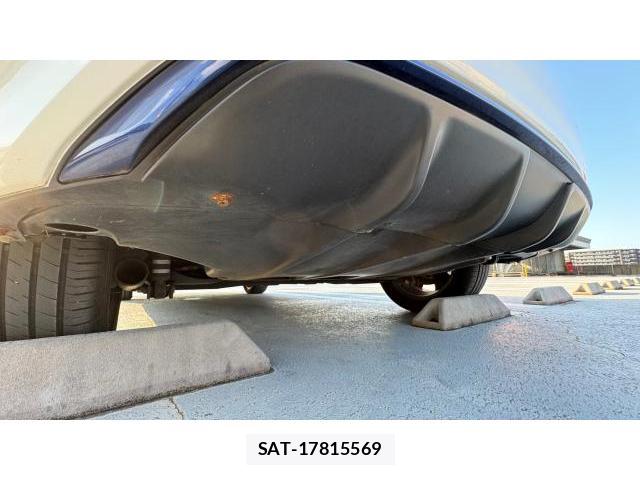 Nissan LEAF 2019-10 8434313-13