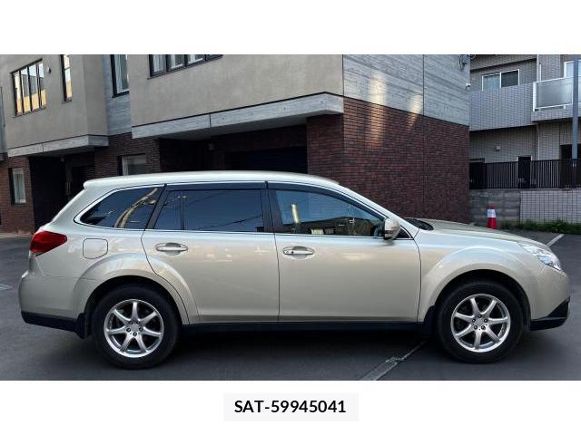 Subaru OUTBACK 2011 8434303-12