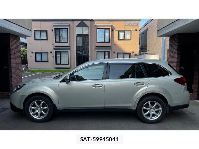 Subaru OUTBACK 2011 8434303-2