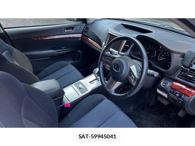 Subaru OUTBACK 2011 8434303-7