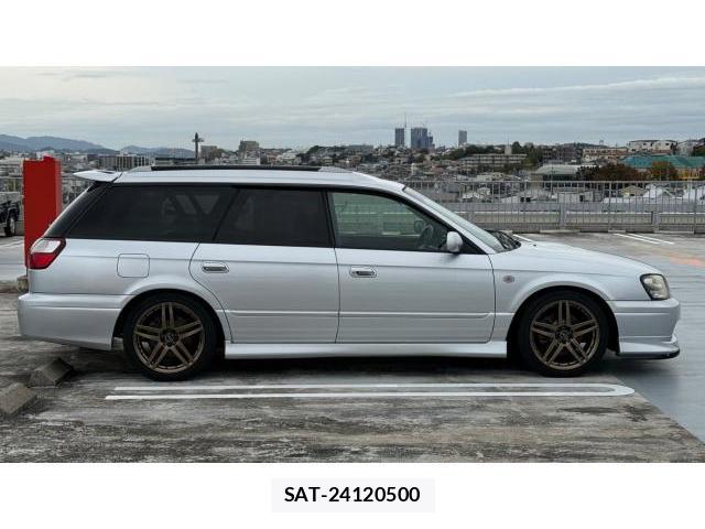 Subaru LEGACY TOURING WAGON 2003 8434401-2