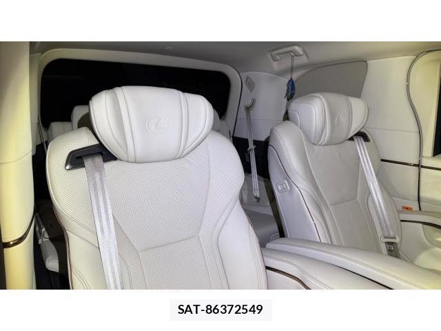 Lexus LM 2024 8434378-5