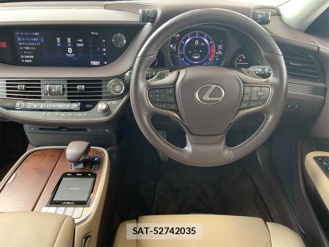 Lexus LS 2019-08 8434076-14