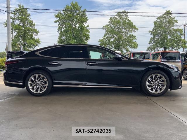 Lexus LS 2019-08 8434076-3