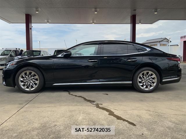 Lexus LS 2019-08 8434076-4