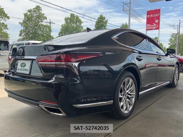 Lexus LS 2019-08 8434076-6