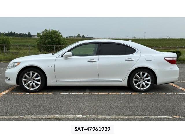 Lexus LS 2008-10 8434367-2