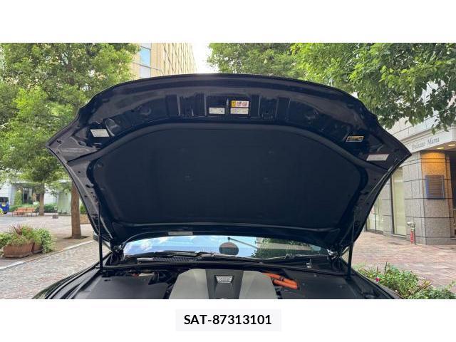 Lexus LS 2018-10 8434393-8