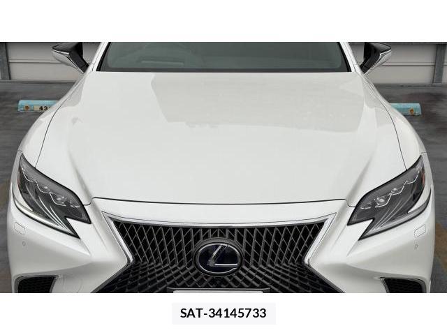 Lexus LS 2017-11 8434417-18