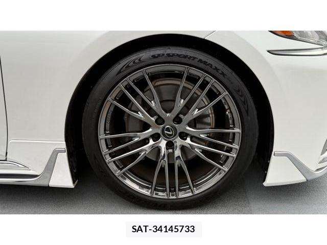 Lexus LS 2017-11 8434417-3