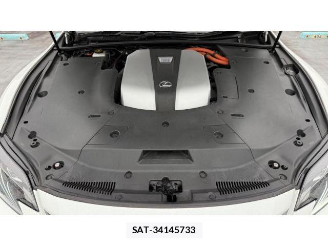Lexus LS 2017-11 8434417-8