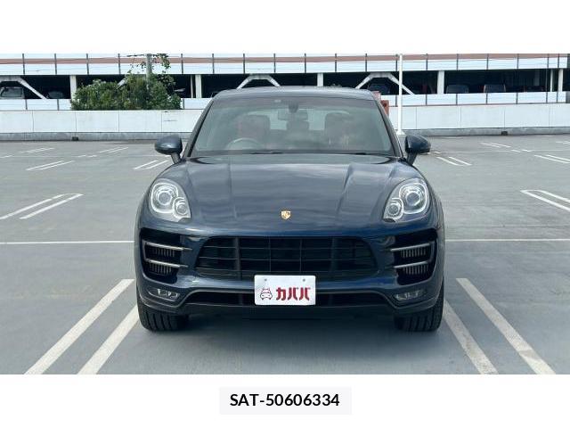 Porsche MACAN 2015-12 8434292-1