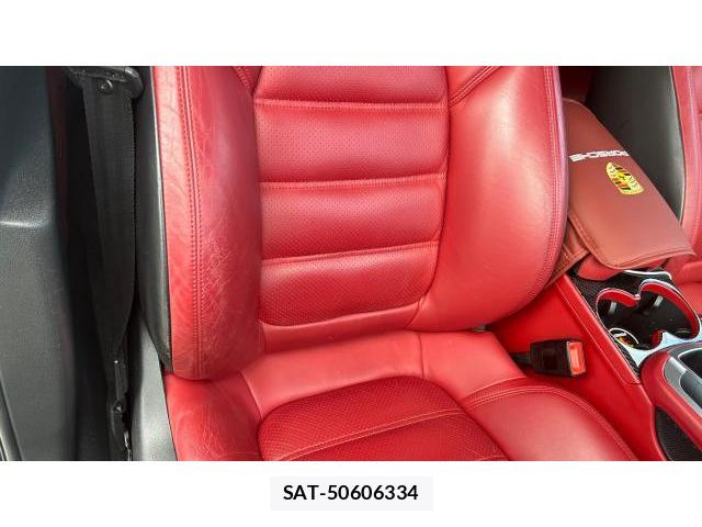 Porsche MACAN 2015-12 8434292-17