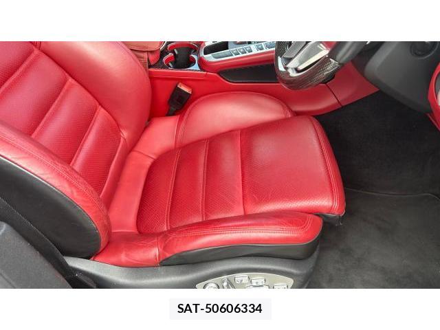 Porsche MACAN 2015-12 8434292-18