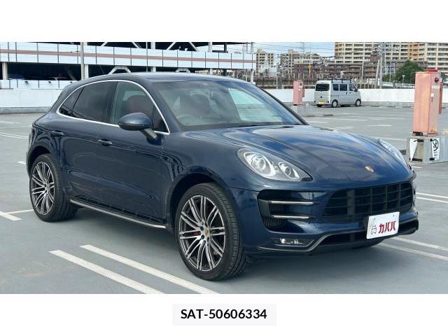 Porsche MACAN 2015-12 8434292-2