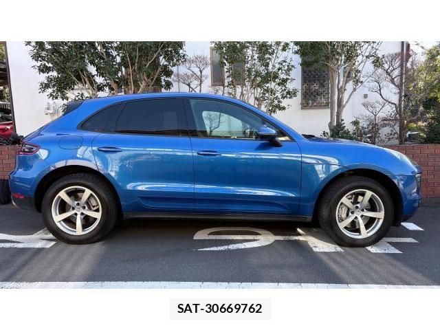 Porsche MACAN 2015 8434436-2