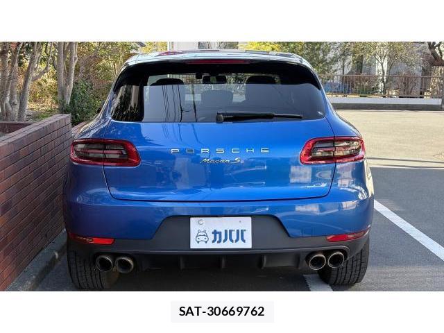 Porsche MACAN 2015 8434436-3