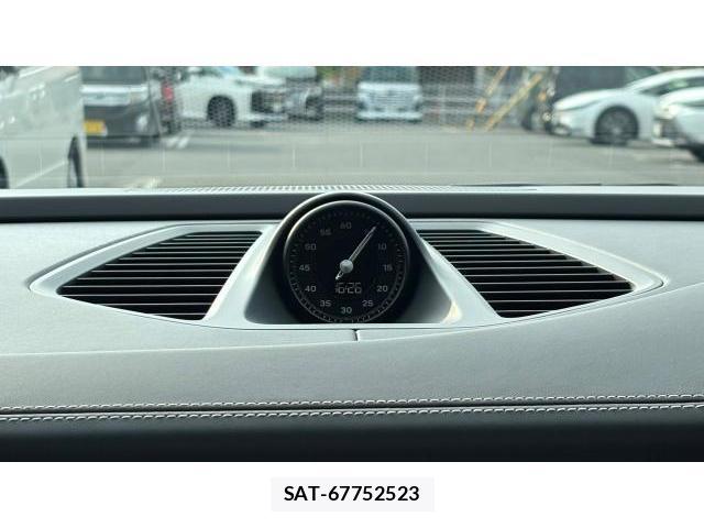 Porsche MACAN 2026 8434583-10