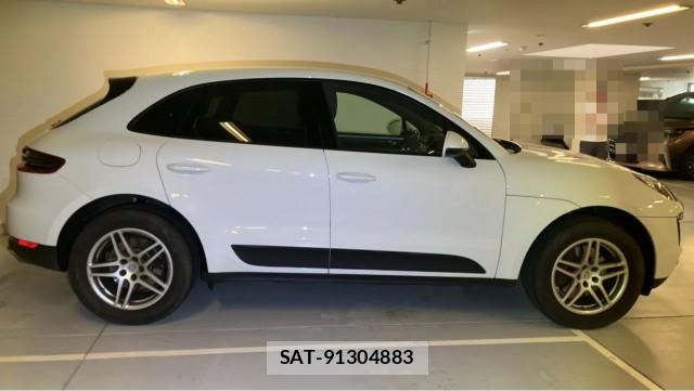 Porsche MACAN 2018-12 8434658-10