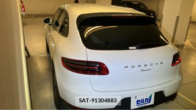 Porsche MACAN 2018-12 8434658-12