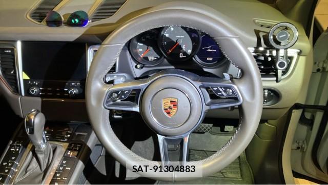 Porsche MACAN 2018-12 8434658-16