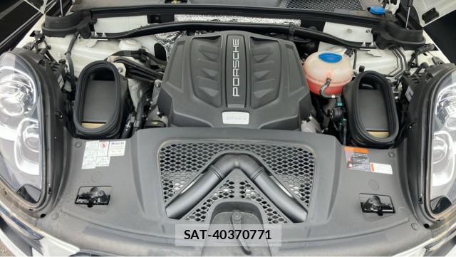 Porsche MACAN 2018-05 8434712-7