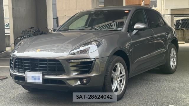 Porsche MACAN 2018-08 8434727-0