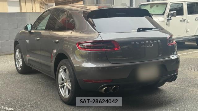 Porsche MACAN 2018-08 8434727-13