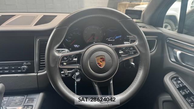 Porsche MACAN 2018-08 8434727-16