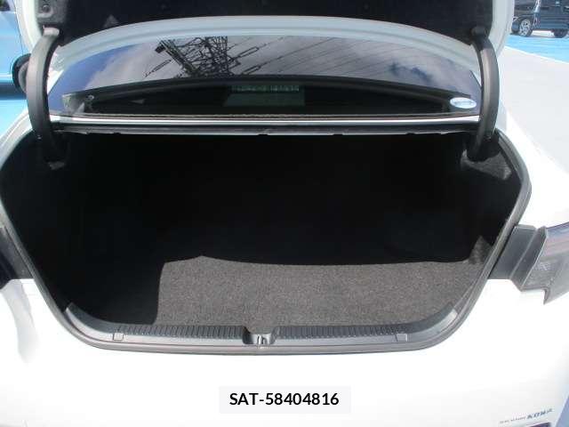 Toyota MARK X 2016-05 8434285-19