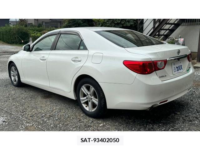 Toyota MARK X 2012 8434315-16