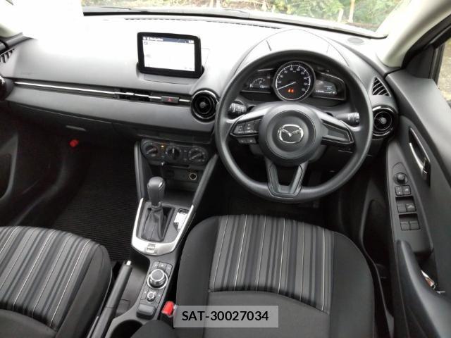 Mazda MAZDA2 2021-06 8433906-2