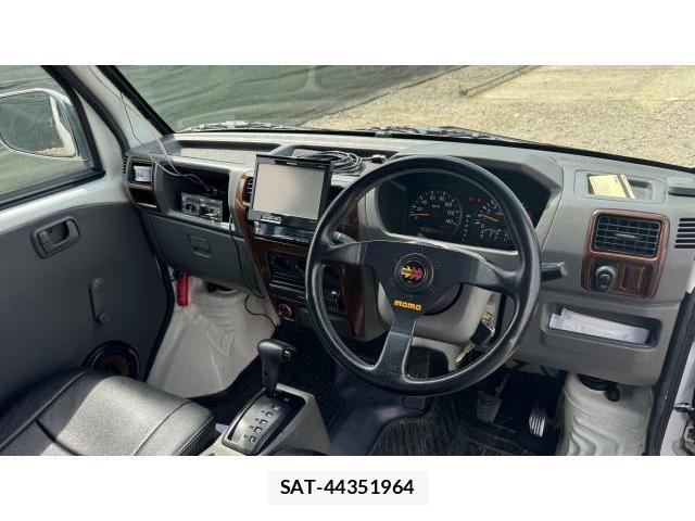Mitsubishi MINICAB TRUCK 1999-10 8434521-4