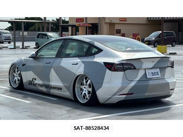 Tesla MODEL 3 2021 8434369-15