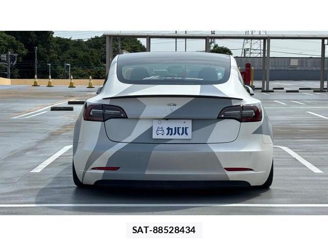 Tesla MODEL 3 2021 8434369-3