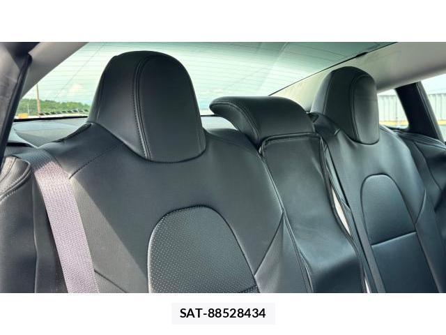 Tesla MODEL 3 2021 8434369-6
