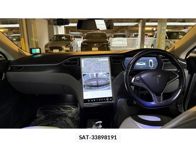 Tesla MODEL S 2014-12 8434419-4