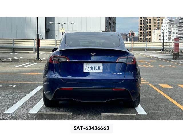Tesla MODEL Y 2022-10 8434311-3