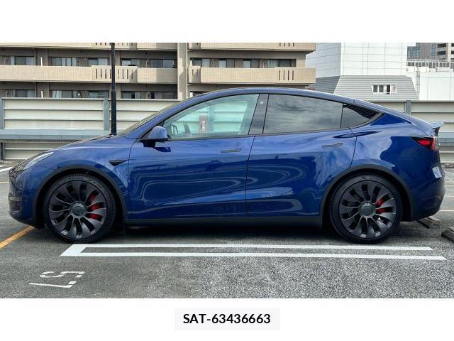 Tesla MODEL Y 2022-10 8434311-4