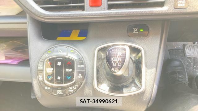Toyota NOAH 2014-12 8434063-10