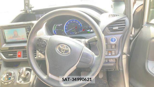 Toyota NOAH 2014-12 8434063-6