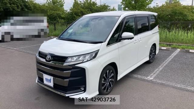 Toyota NOAH 2023-12 8434702-11
