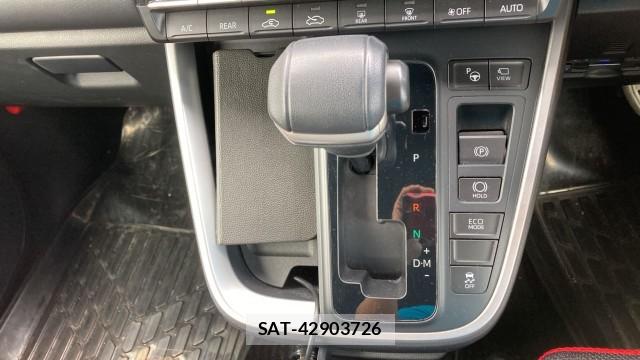 Toyota NOAH 2023-12 8434702-14