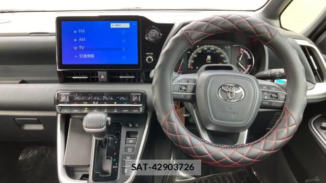 Toyota NOAH 2023-12 8434702-16