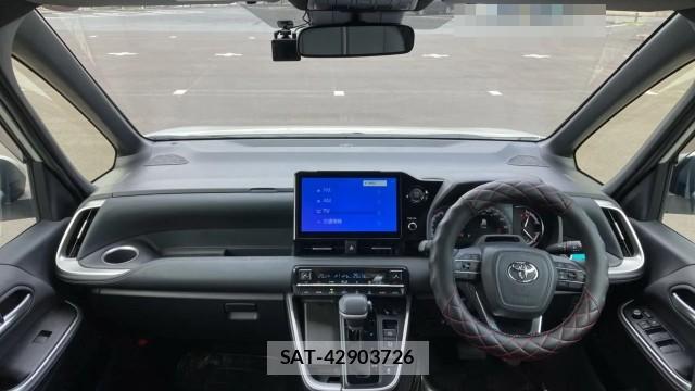 Toyota NOAH 2023-12 8434702-2