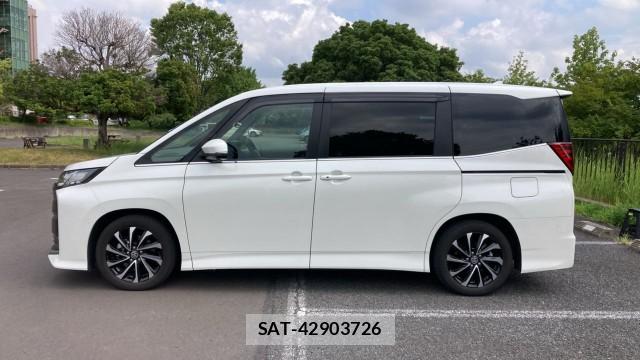 Toyota NOAH 2023-12 8434702-3