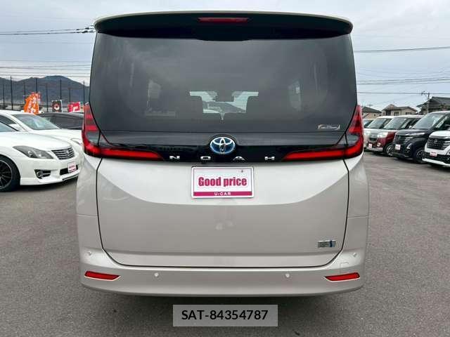 Toyota NOAH 2023-04 8434983-1