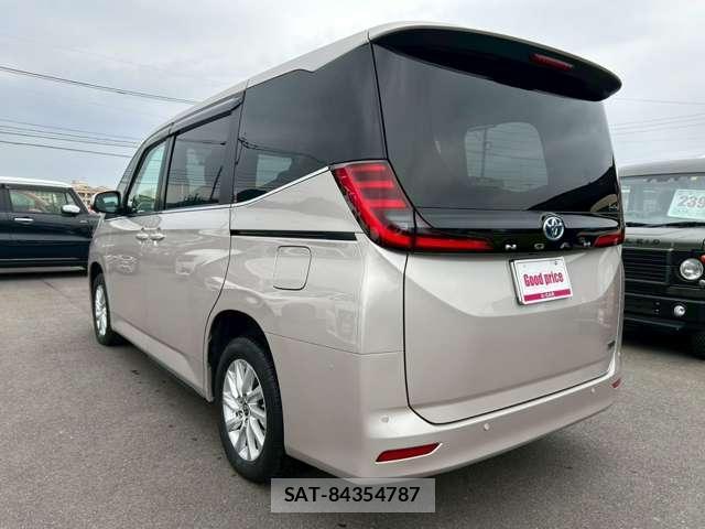Toyota NOAH 2023-04 8434983-13