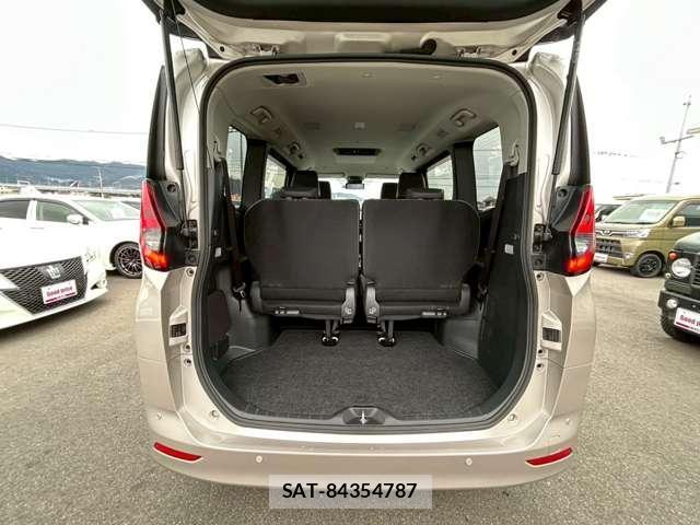 Toyota NOAH 2023-04 8434983-17